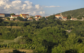 budimiri i kuce oko crkve-m